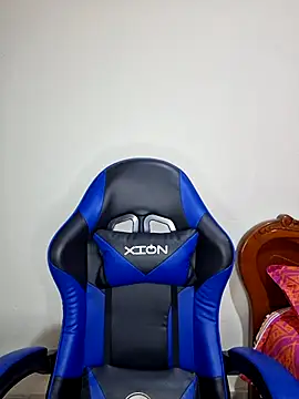 Snapshot of Natasha_50 chatting on 23, 12, 2025 Natasha 50 online show from 23, 12, 2025