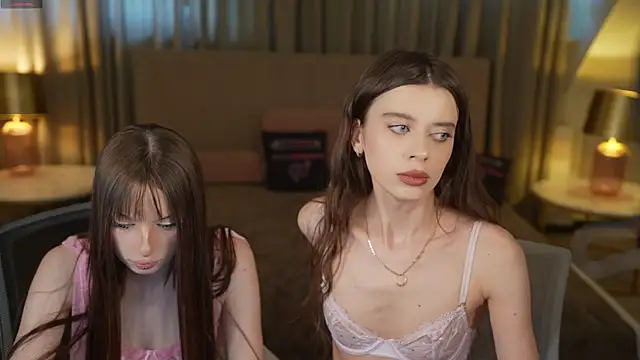 Regina Sweet054 online show from 22, 4, 2026