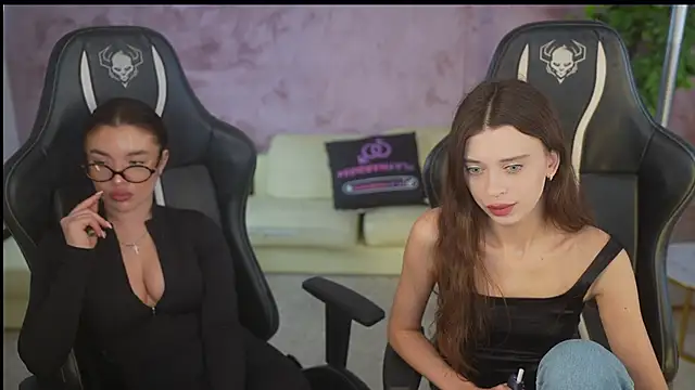 Regina Sweet054 online show from 12, 11, 2025