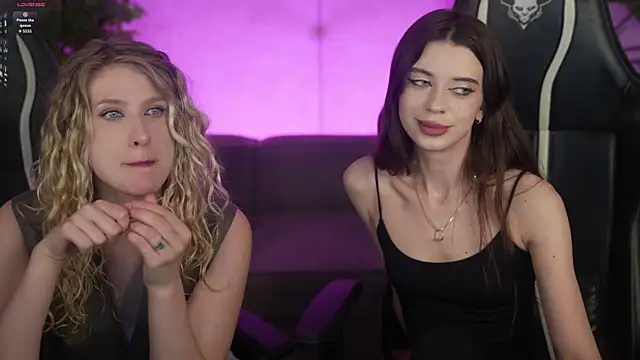 Regina Sweet054 online show from 18, 4, 2026