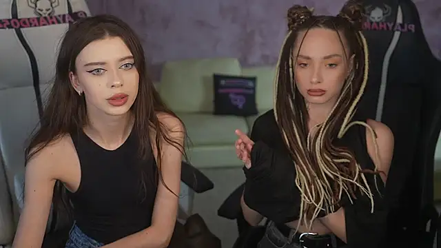 Regina Sweet054 online show from 19, 4, 2026