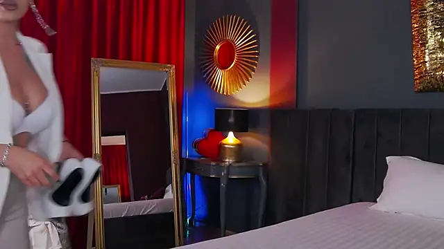 VickiSpice online show from 22, 11, 2025