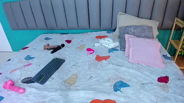 Amalia Bigass online show from 9, 10, 2025