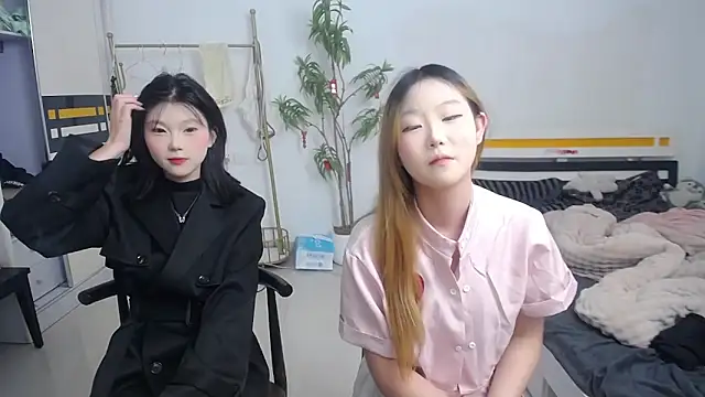 Snapshot of Babygirls523 chatting on 26, 9, 2025 Babygirls523 online show from 26, 9, 2025