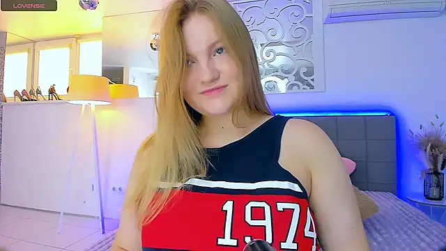 AshleyJoness online show from 19, 10, 2025