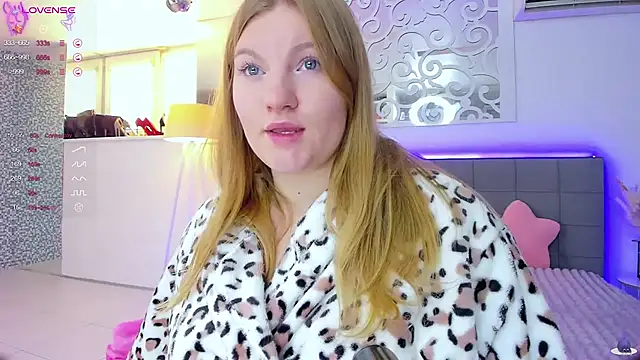 AshleyJoness online show from 4, 11, 2025