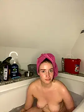 Tijara-im-Pyjama online show from 10, 9, 2025