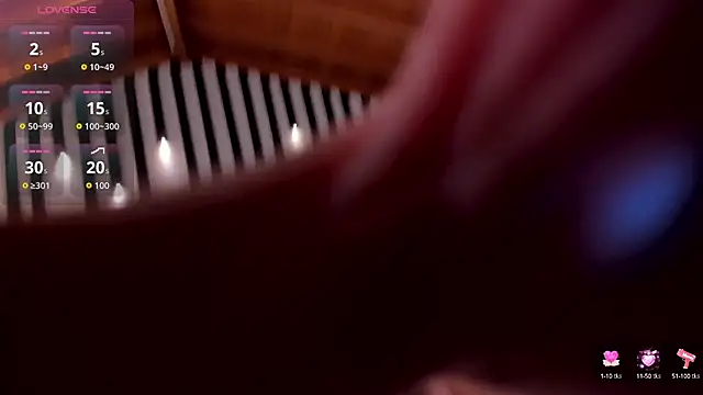 LiamCarterX online show from 15, 10, 2025