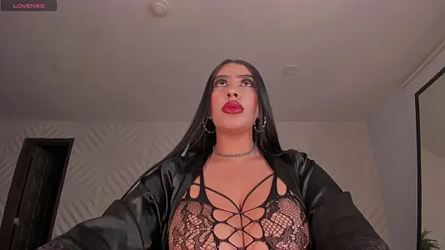 LeahLombardi  online show from 5, 4, 2026