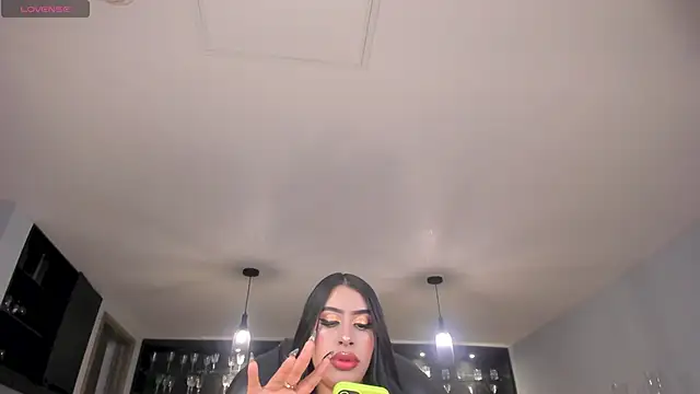 LeahLombardi  online show from 17, 3, 2026