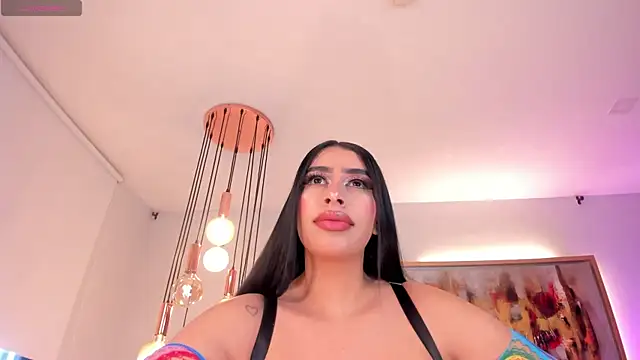 LeahLombardi  online show from 23, 11, 2025