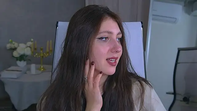 Mary Miiller online show from 10, 11, 2025