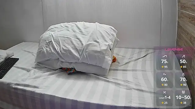 Snapshot of angelicious_ chatting on 1, 7, 2026 angelicious online show from 1, 7, 2026