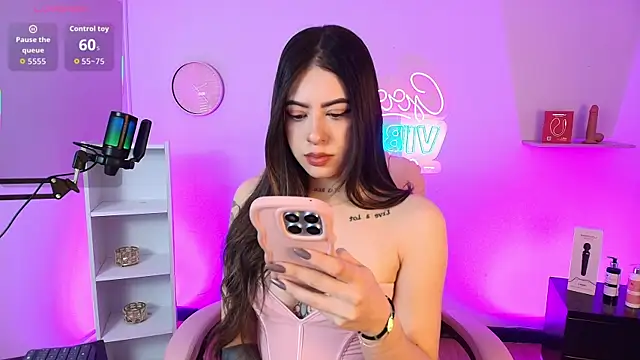 Alice Vixen online show from 27, 10, 2025