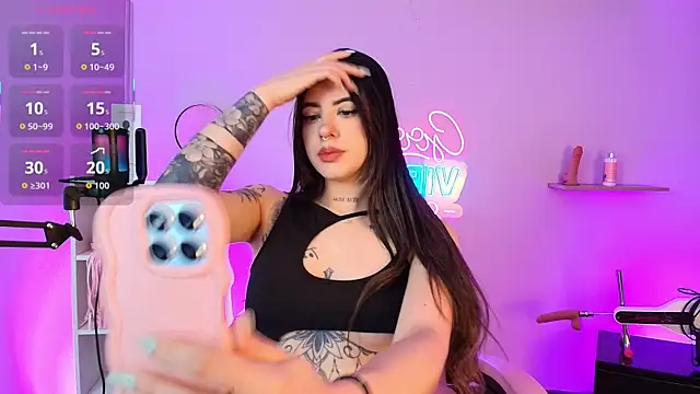 Alice Vixen online show from 17, 10, 2025