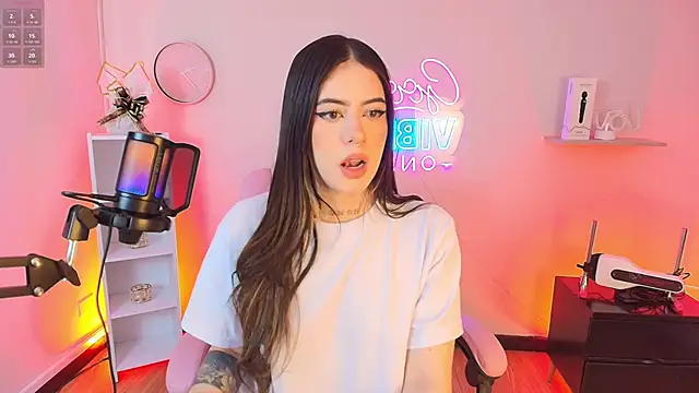 Alice Vixen online show from 12, 11, 2025