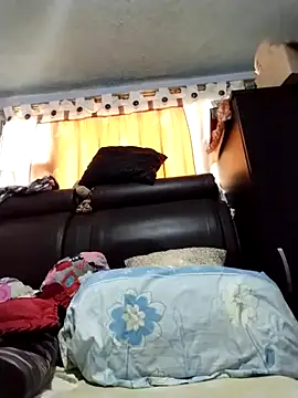 OliviaMorris1 online show from 12, 11, 2025