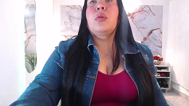 Ashley Grahaam online show from 9, 10, 2025