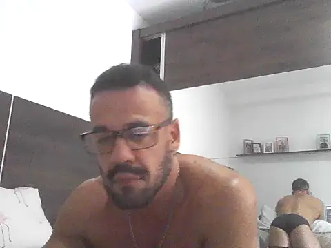 GustavoTolledo30 online show from 7, 10, 2025