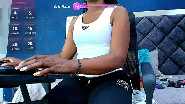 Snapshot of ebony__jheim chatting on 11, 10, 2025 ebony jheim online show from 11, 10, 2025