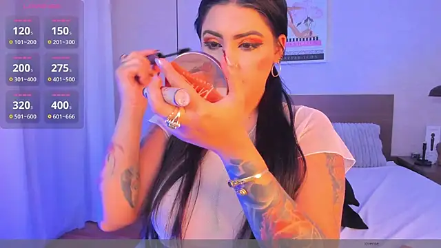 Valentinehellss online show from 12, 9, 2025