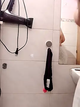 Snapshot of valen1891 chatting on 21, 11, 2025 valen1891 online show from 21, 11, 2025