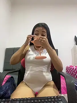 Rosa 25x online show from 20, 3, 2026