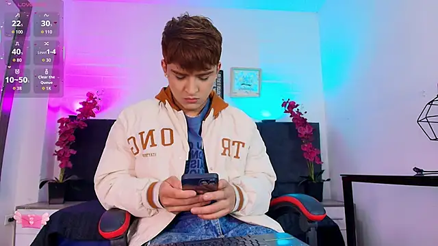 Lucass love online show from 9, 3, 2026