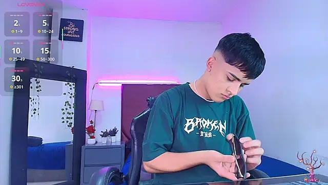 Lucass love online show from 22, 10, 2025