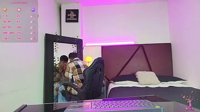 Lucass love online show from 9, 10, 2025