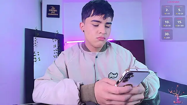 Lucass love online show from 8, 10, 2025