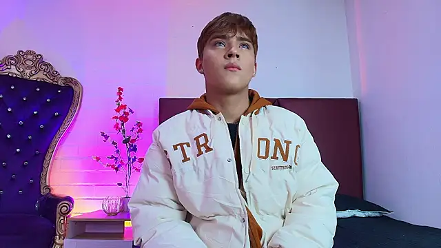 Lucass love online show from 28, 3, 2026