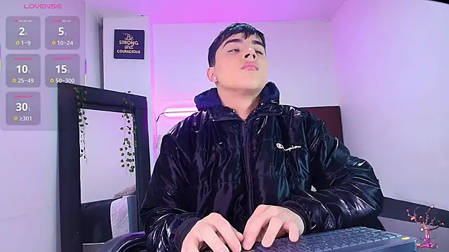 Lucass love online show from 15, 10, 2025