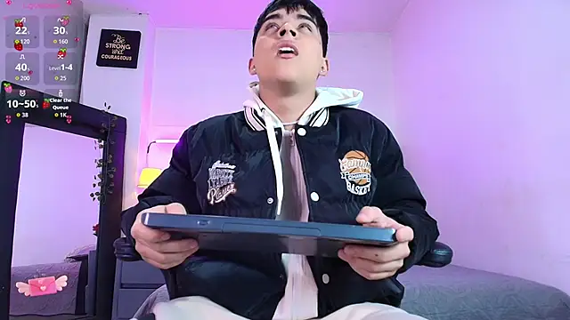 Lucass love online show from 17, 11, 2025