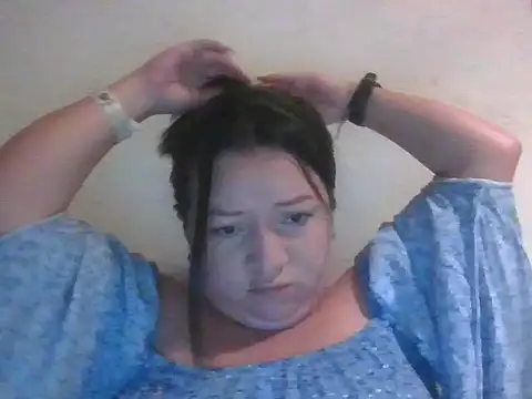 milla moon 24 online show from 22, 12, 2025