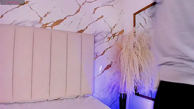 Meloddy Parkerr  online show from 10, 3, 2026