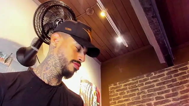 VinzenzRizzo online show from 31, 10, 2025