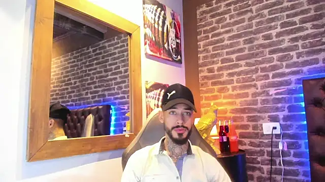 Snapshot of VinzenzRizzo chatting on 24, 9, 2025 VinzenzRizzo online show from 24, 9, 2025