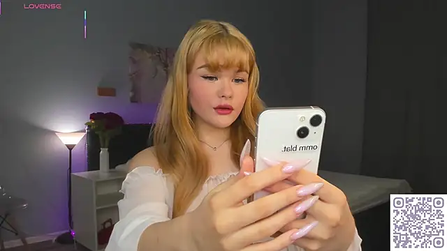 ShyEmma  online show from 29, 11, 2025