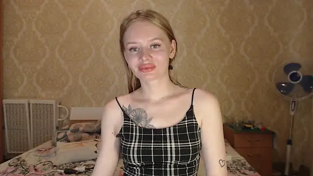 Snapshot of Kitkaat00 chatting on 21, 7, 2026 Kitkaat00 online show from 21, 7, 2026