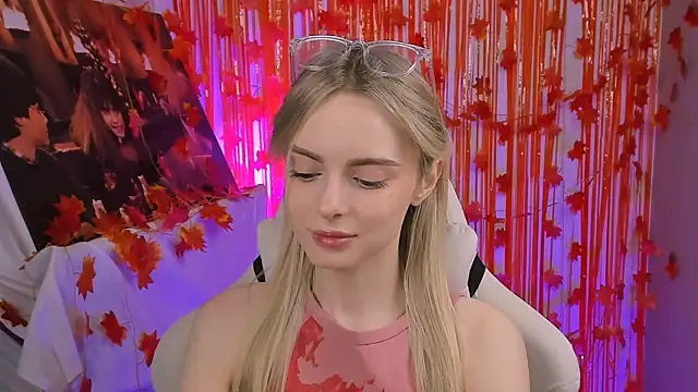 JuliaBrewwer online show from 21, 11, 2025