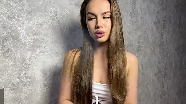 Snapshot of LushMira chatting on 23, 10, 2025 LushMira online show from 23, 10, 2025