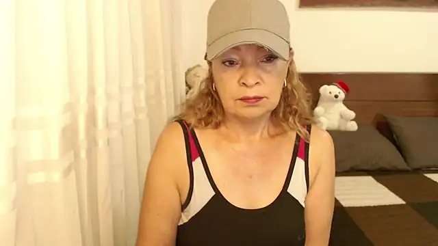 Snapshot of mariansweet_ chatting on 25, 11, 2025 mariansweet online show from 25, 11, 2025