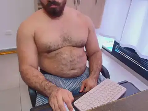 Snapshot of max_love255 chatting on 2, 6, 2026 max love255 online show from 2, 6, 2026