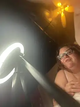 Fatpussybigass online show from 17, 7, 2026