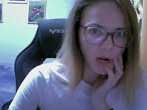 Snapshot of SEA_Dream chatting on 5, 10, 2025 SEA Dream online show from 5, 10, 2025