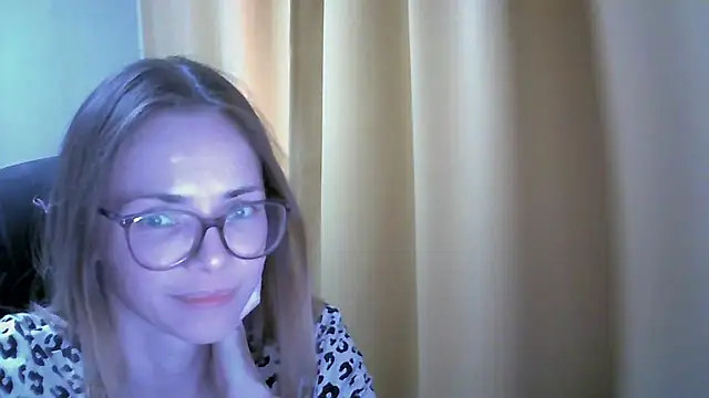 Snapshot of SEA_Dream chatting on 1, 10, 2025 SEA Dream online show from 1, 10, 2025