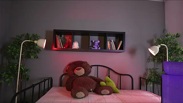 Sabrina bloom online show from 20, 4, 2026