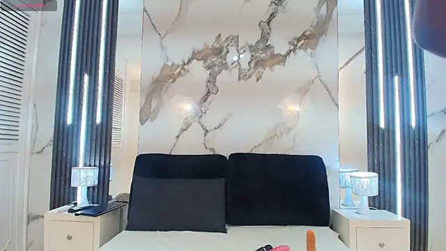 MayaBaker online show from 1, 11, 2025