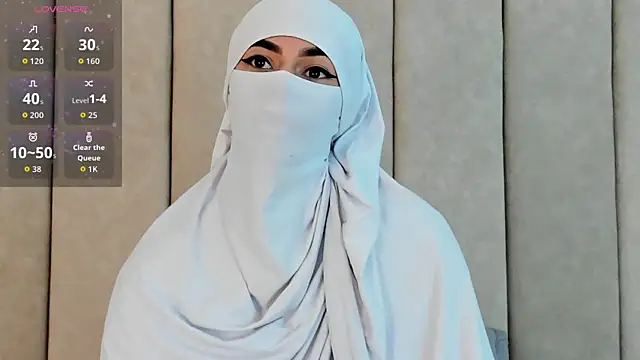  Zahiira  online show from 18, 12, 2025